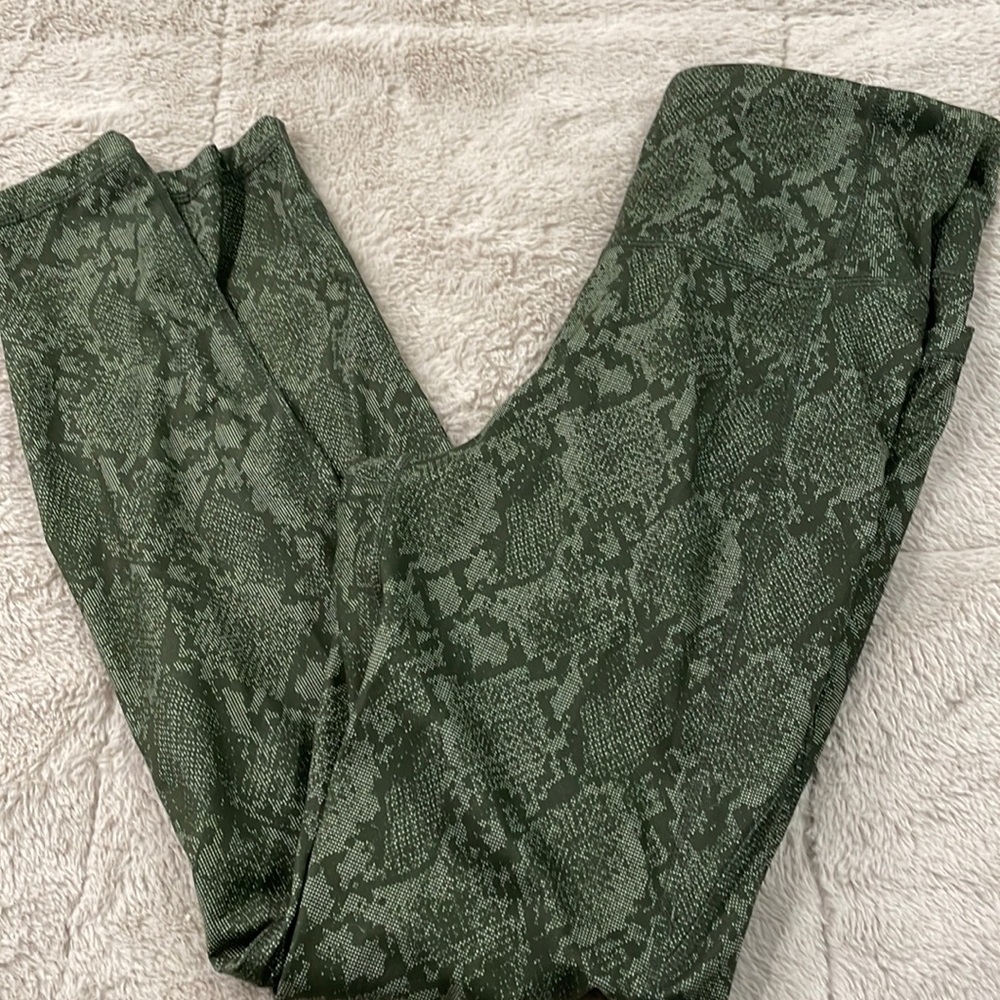 All in Motion green animal print leggings